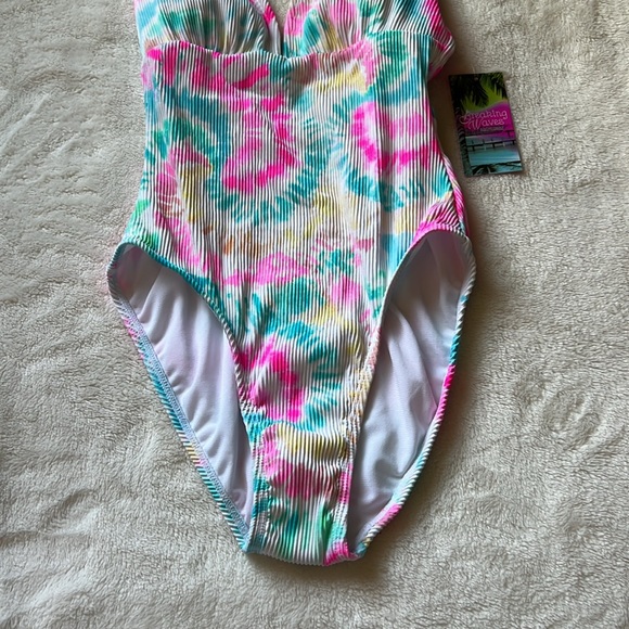 NWT, XS Breaking Waves tie-dye Textured One-Piece Swimsuit - Picture 3 of 8